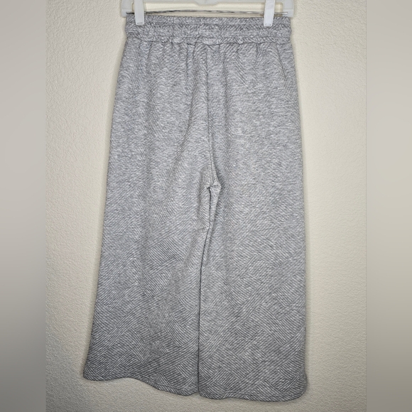 See And Be Seen 2-Piece Lounge Set - Picture 4 of 7